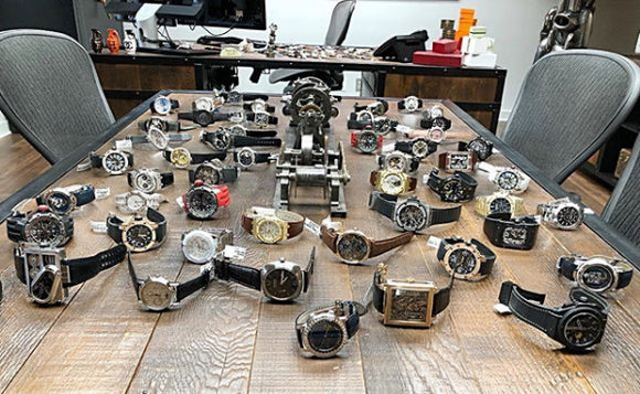 Best Tips on How to Safely Buy a Luxury Watch from a Grey Market Dealer